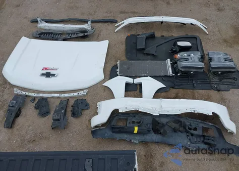 2021 Chevrolet Silverado 1500 4Wd Short Bed Rst from USA, damaged, VIN 3GCUYEEDXMG229600